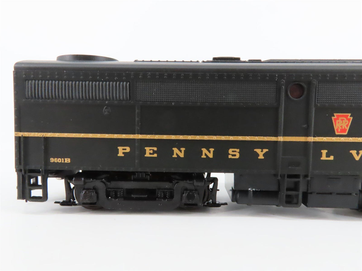 HO Scale Walthers 931-263 PRR Pennsylvania FB1 Diesel Locomotive #9601B