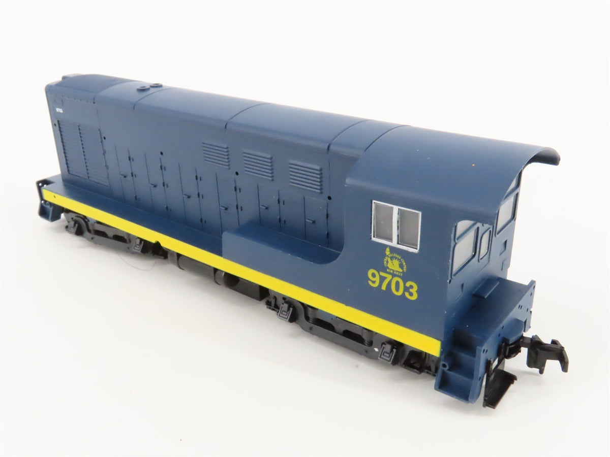 HO Scale Walthers 932-1310 CNJ Jersey Central H10-44 Diesel Locomotive #9703