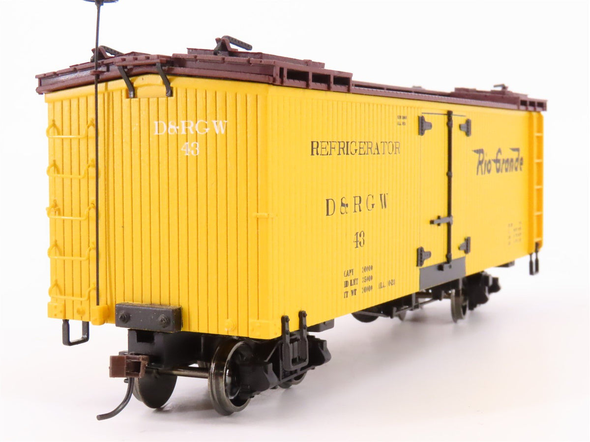 On30 Scale Bachmann Spectrum 27418 D&amp;RGW Rio Grande Reefer #43