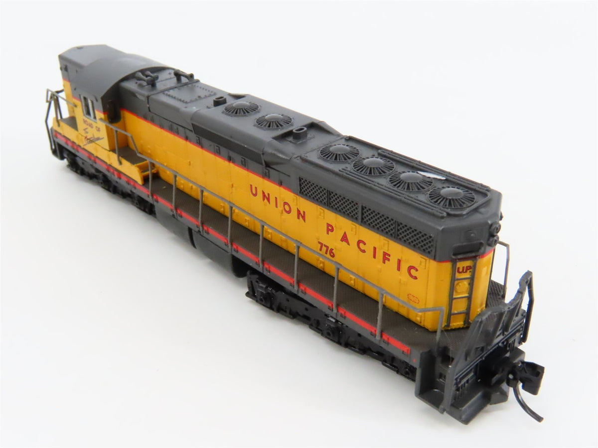 N Scale Life-Like 7775 UP Union Pacific SD7 Diesel Locomotive #776