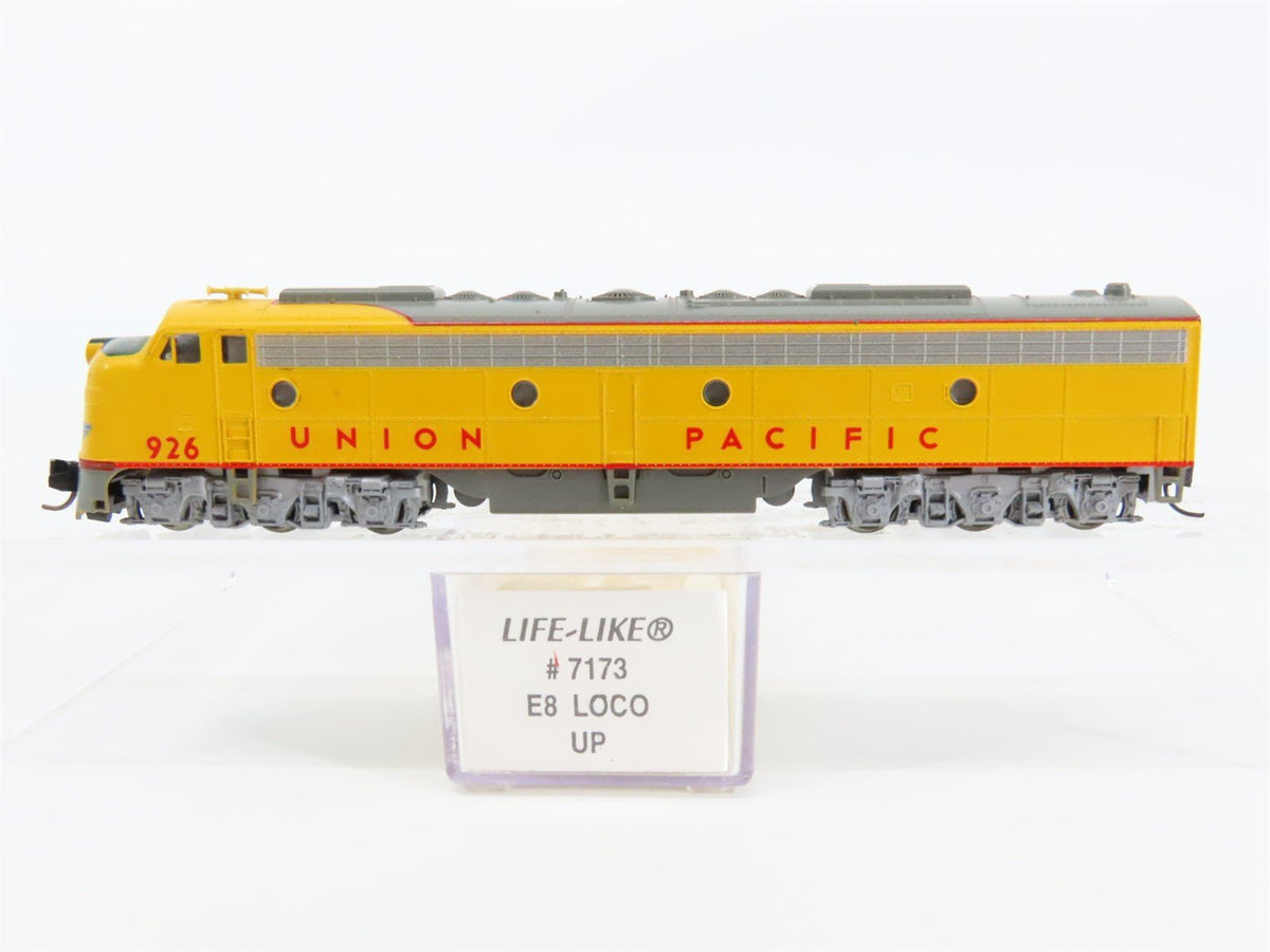 N Scale Life-Like 7173 UP Union Pacific E8A Diesel Locomotive #926