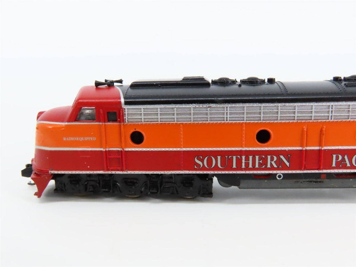 N Scale Life-Like 7230 SP Southern Pacific E8A Diesel Locomotive #6052