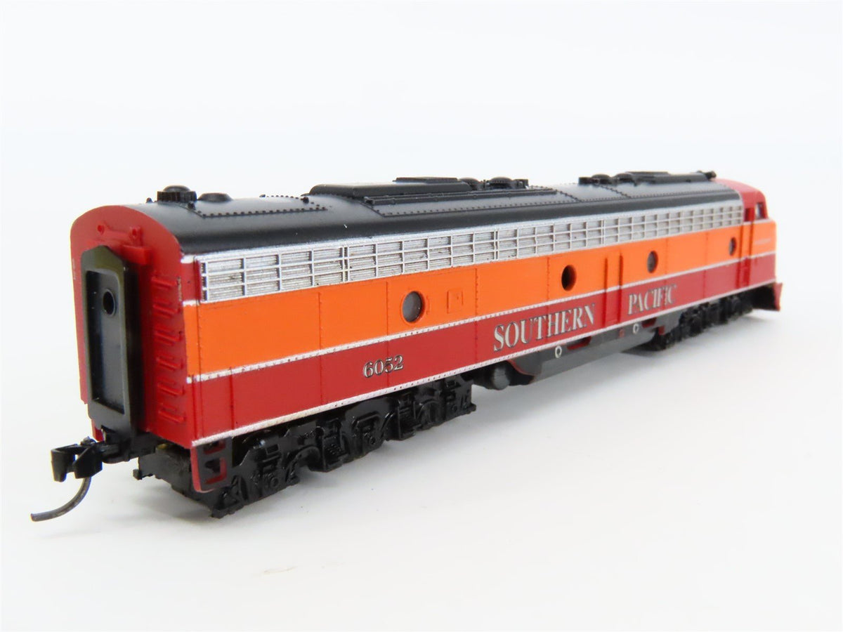 N Scale Life-Like 7230 SP Southern Pacific E8A Diesel Locomotive #6052