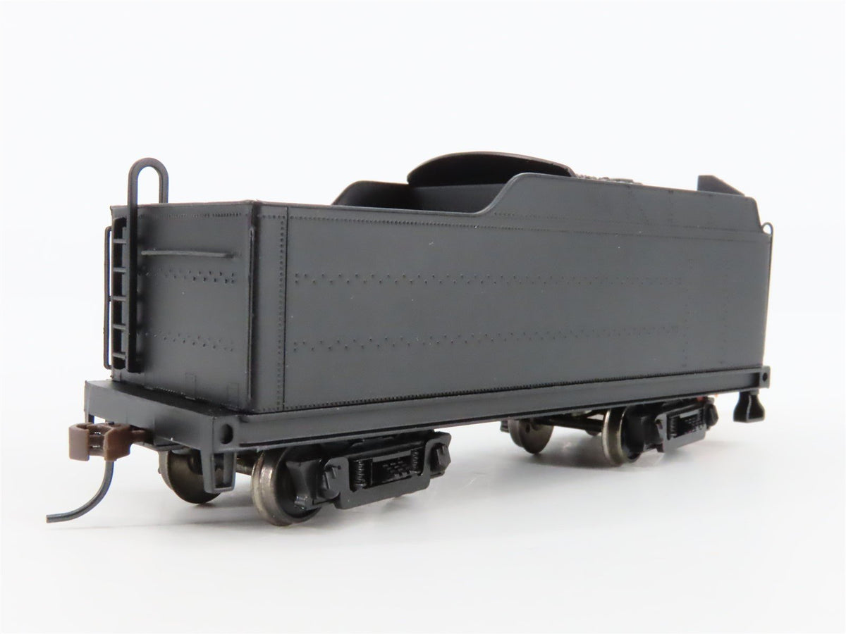 HO Bachmann Spectrum 81601 Unlettered 4-8-2 Light Mountain Steam - DCC Ready