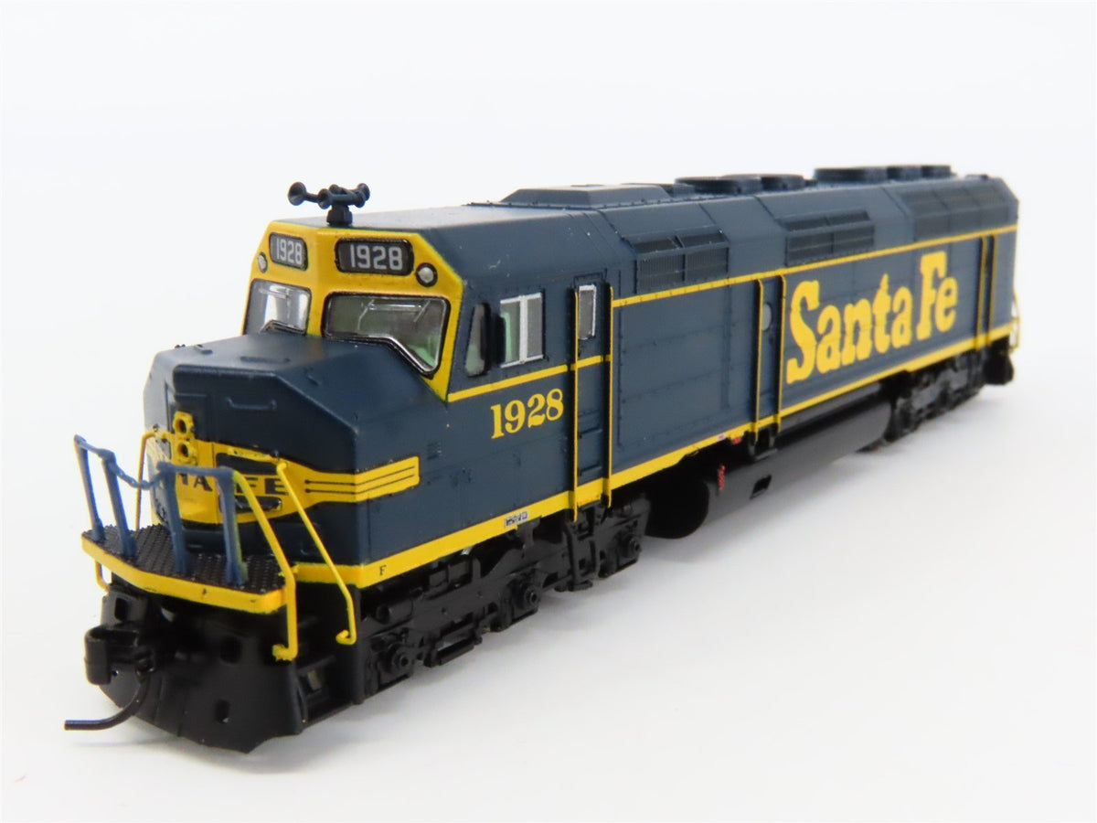 N Scale Athearn 16801 ATSF Santa Fe F45 Diesel Locomotive #1928