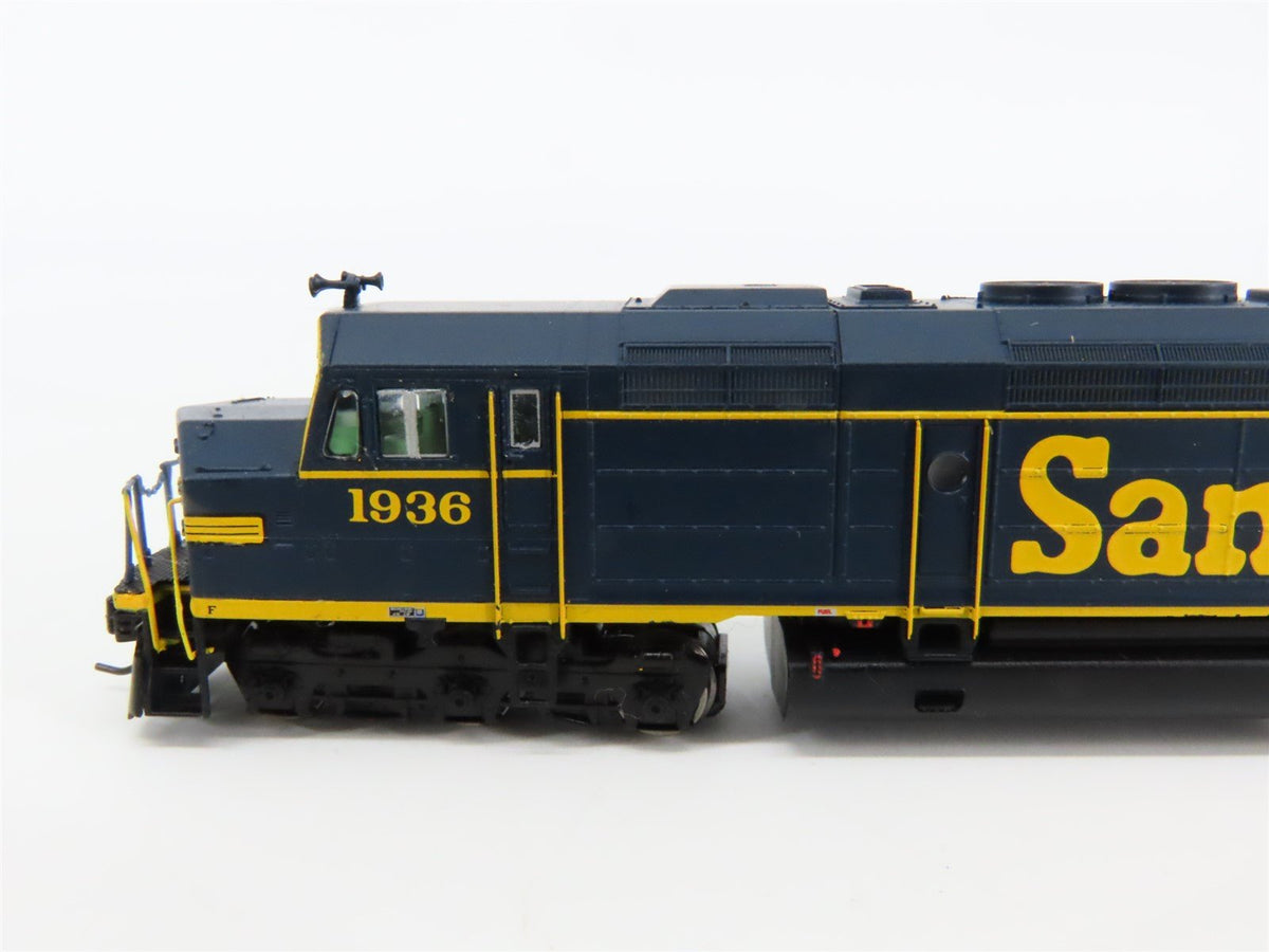 N Scale Athearn 16802 ATSF Santa Fe F45 Diesel Locomotive #1936