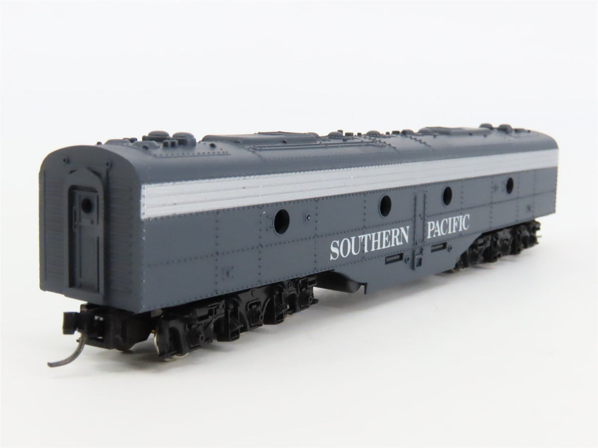 N Scale Con-Cor SP Southern Pacific E8 A/B Diesel Locomotive Set