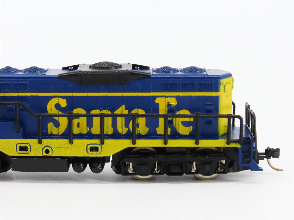 N Scale Arnold 5045 ATSF Santa Fe GP9 Diesel Locomotive #2934