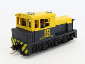 N Scale Bachmann 4792 ATSF Santa Fe 3 Axle Switcher Diesel Locomotive #32