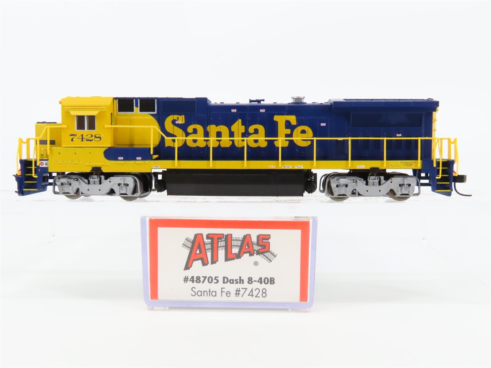 N Scale Atlas 48705 ATSF Santa Fe Dash 8-40B Diesel Locomotive #7428