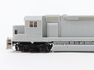 HO Scale Atlas 8900 Undecorated EMD GP40 Diesel Locomotive - DCC Ready