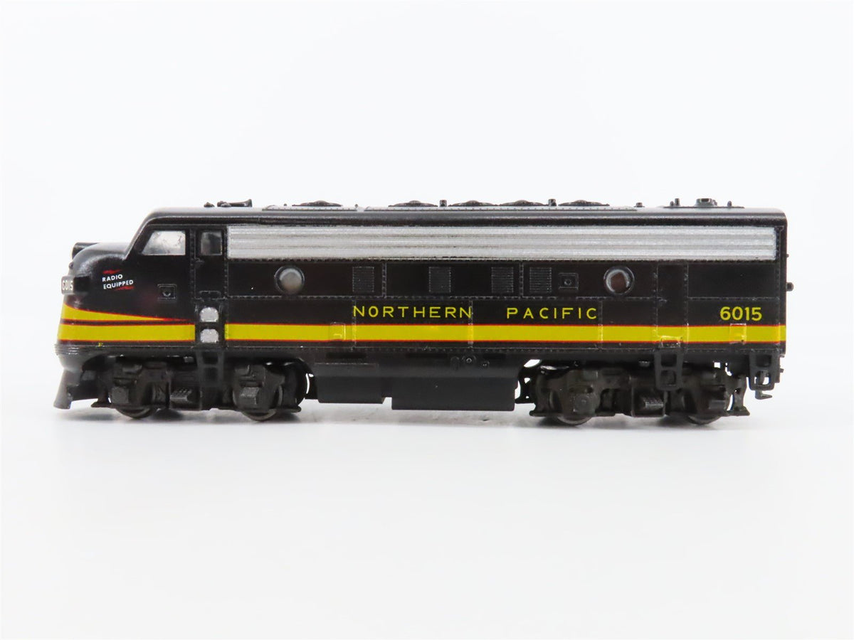 HO Scale Athearn NP Northern Pacific EMD F3A Diesel Locomotive #6015 - Custom