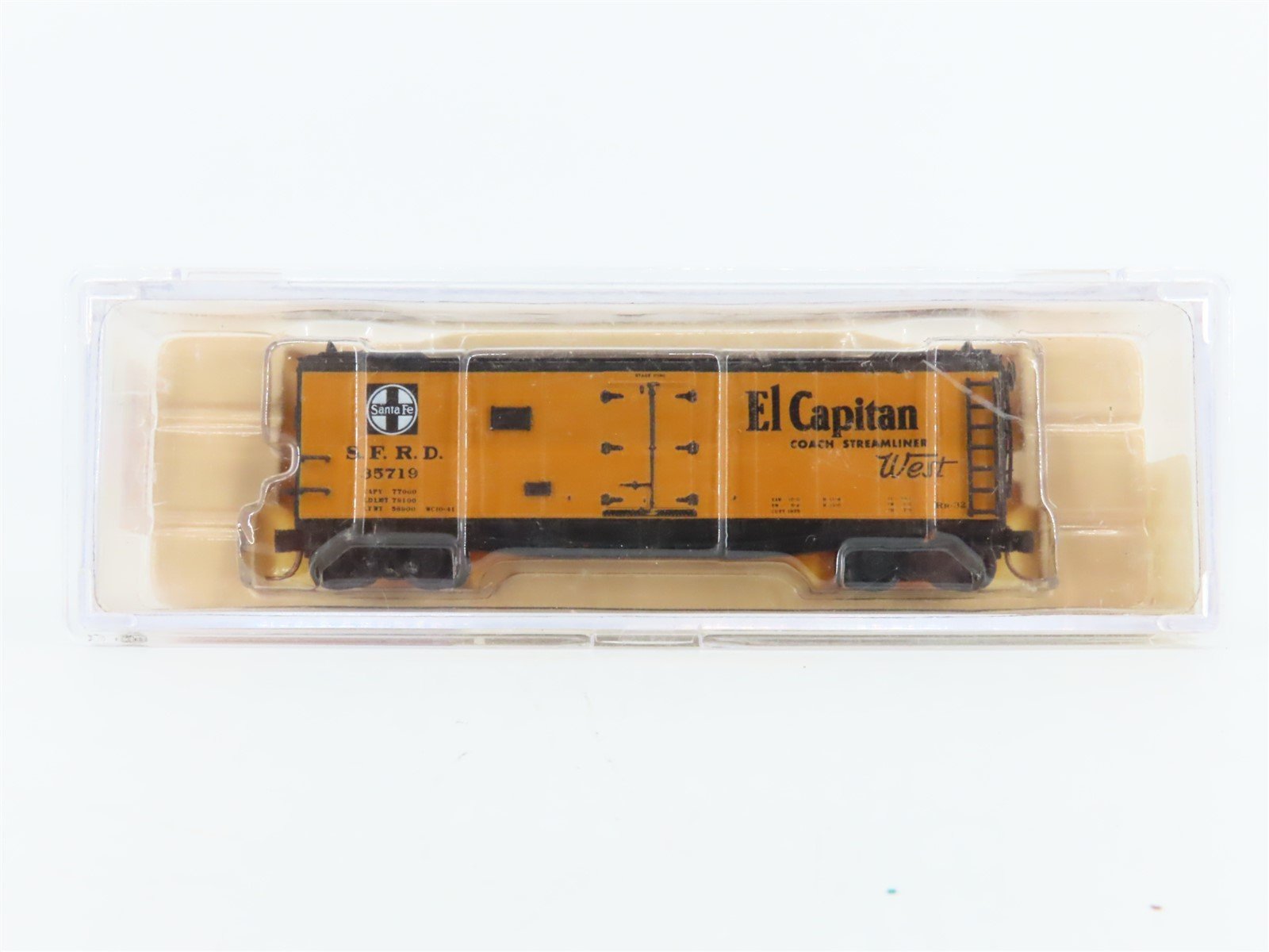 N Scale InterMountain 66102-02 SFRD Santa Fe El Capitan Reefer #35719