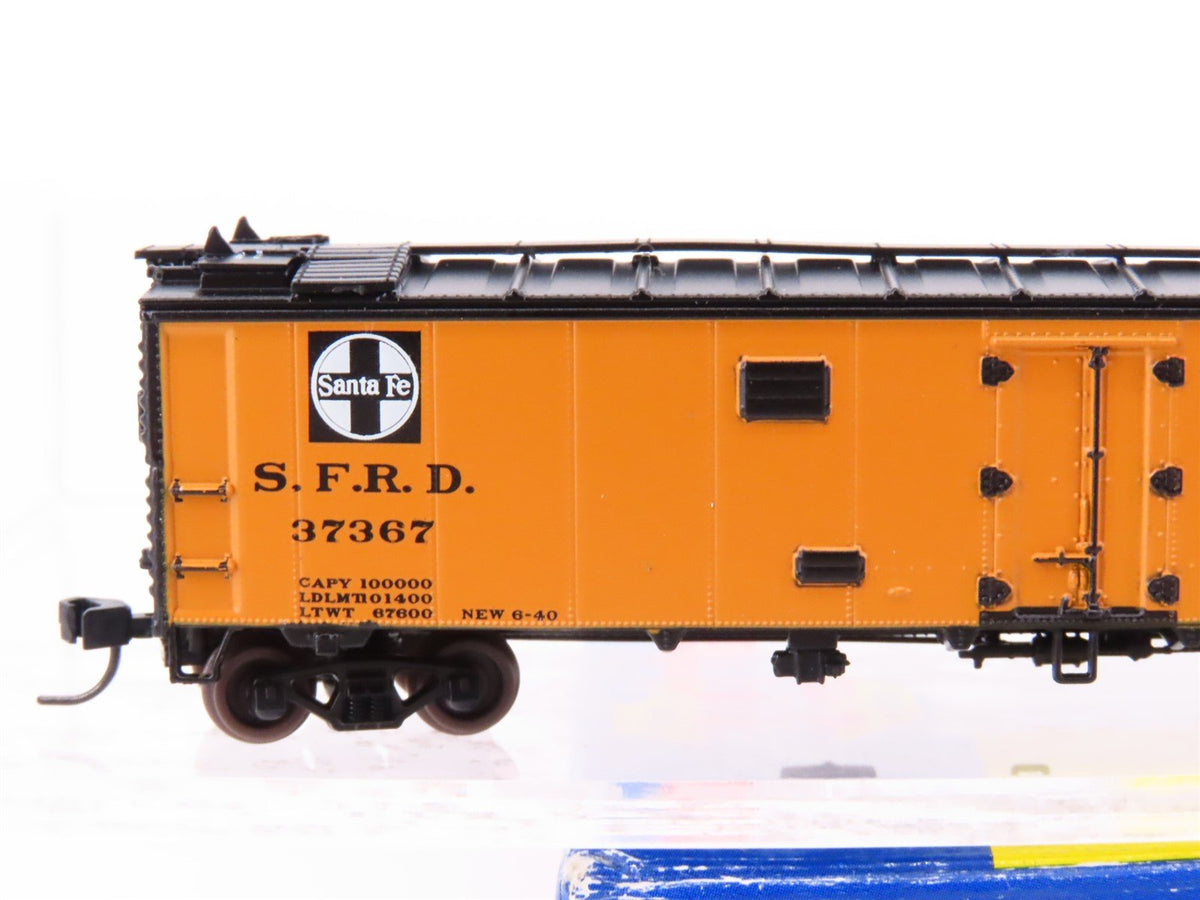 N Scale Athearn 11571 SFRD Santa Fe Railroad Chief 50&#39; Ice Bunker Reefer #37367