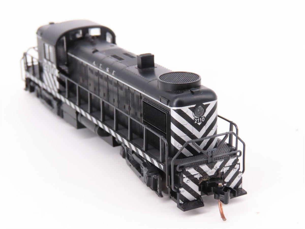 N Scale KATO 176-4402 ATSF Santa Fe RS2 Diesel Locomotive #2110