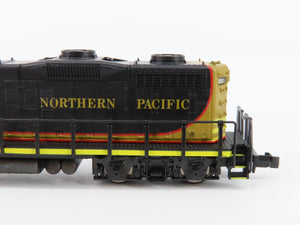 N Scale Life-Like 7115 NP Northern Pacific EMD GP18 Diesel Locomotive #378