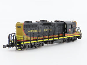 N Scale Life-Like 7115 NP Northern Pacific EMD GP18 Diesel Locomotive #378