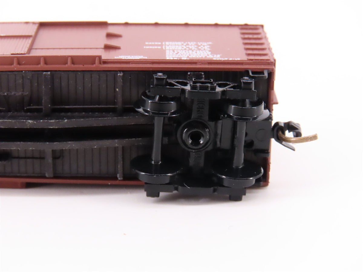 N Scale Micro-Trains MTL 39060 AT&amp;SF Santa Fe Railroad 40&#39; Wood Box Car #38693CT