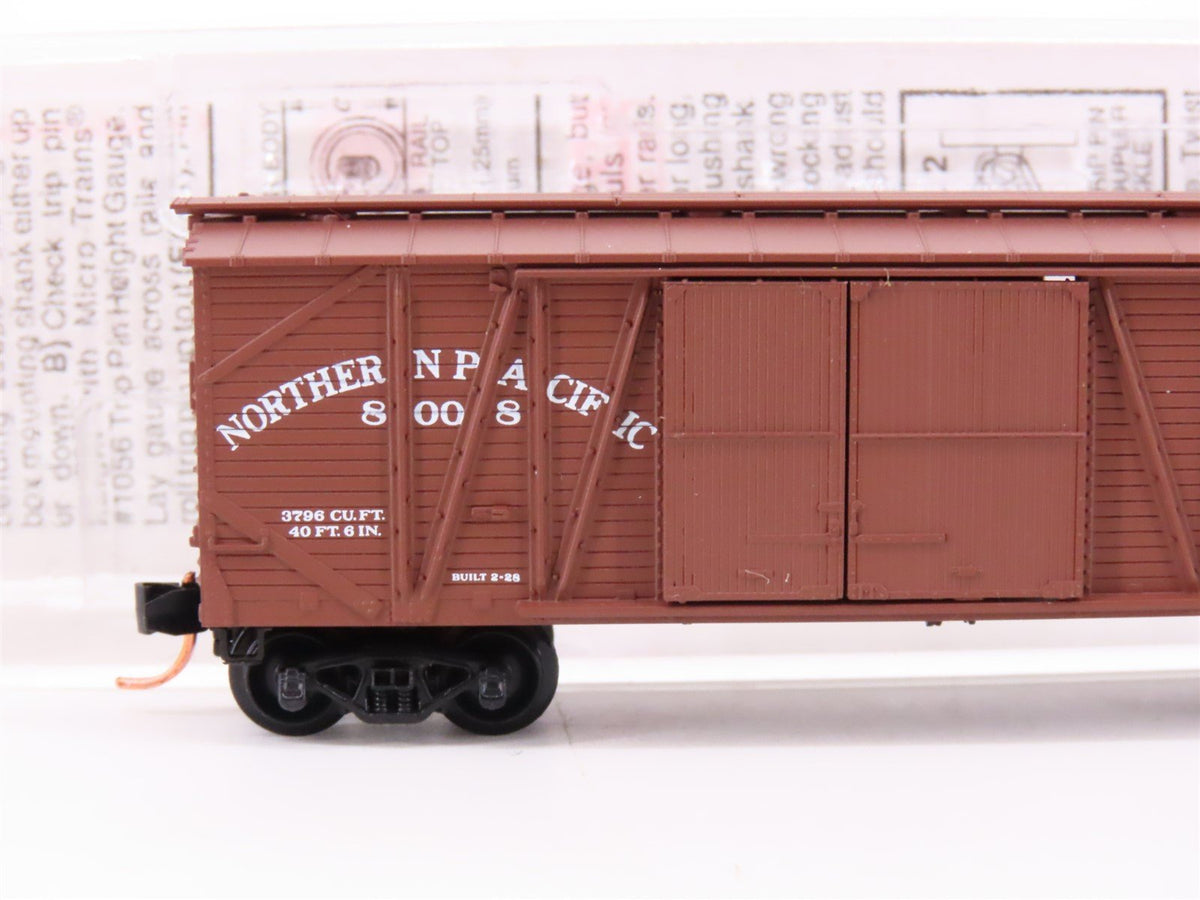 N Scale Micro-Trains MTL 29030 NP Northern Pacific Railroad 40&#39; Box Car #8008