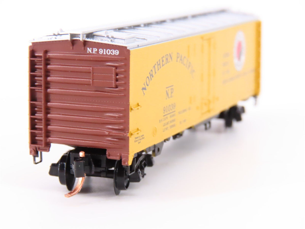 N Scale Micro-Trains MTL 59590 NP Northern Pacific Railroad 40&#39; Reefer #91039