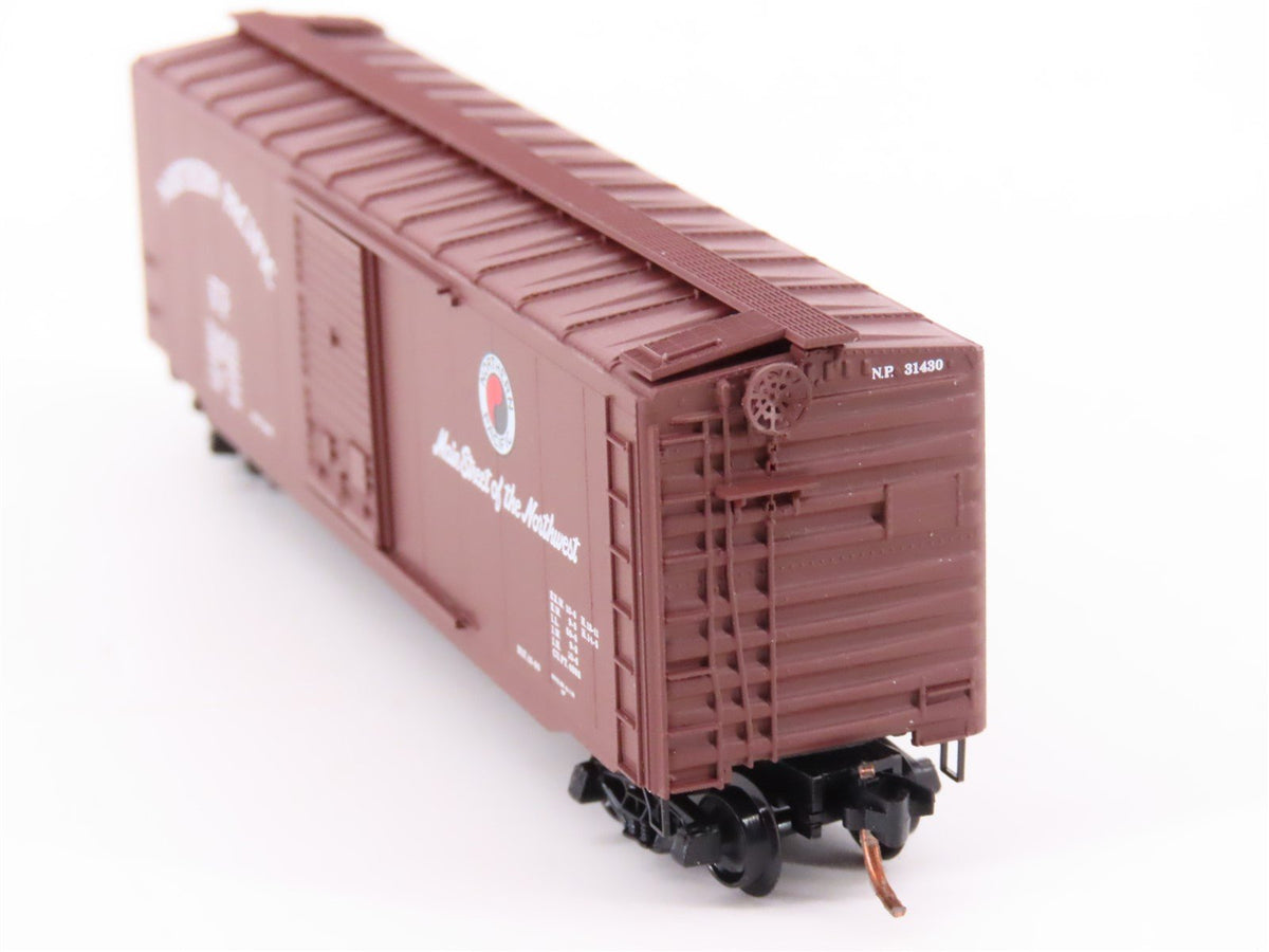 N Scale Micro-Trains MTL 31060 NP Northern Pacific Railroad 50&#39; Box Car #31430