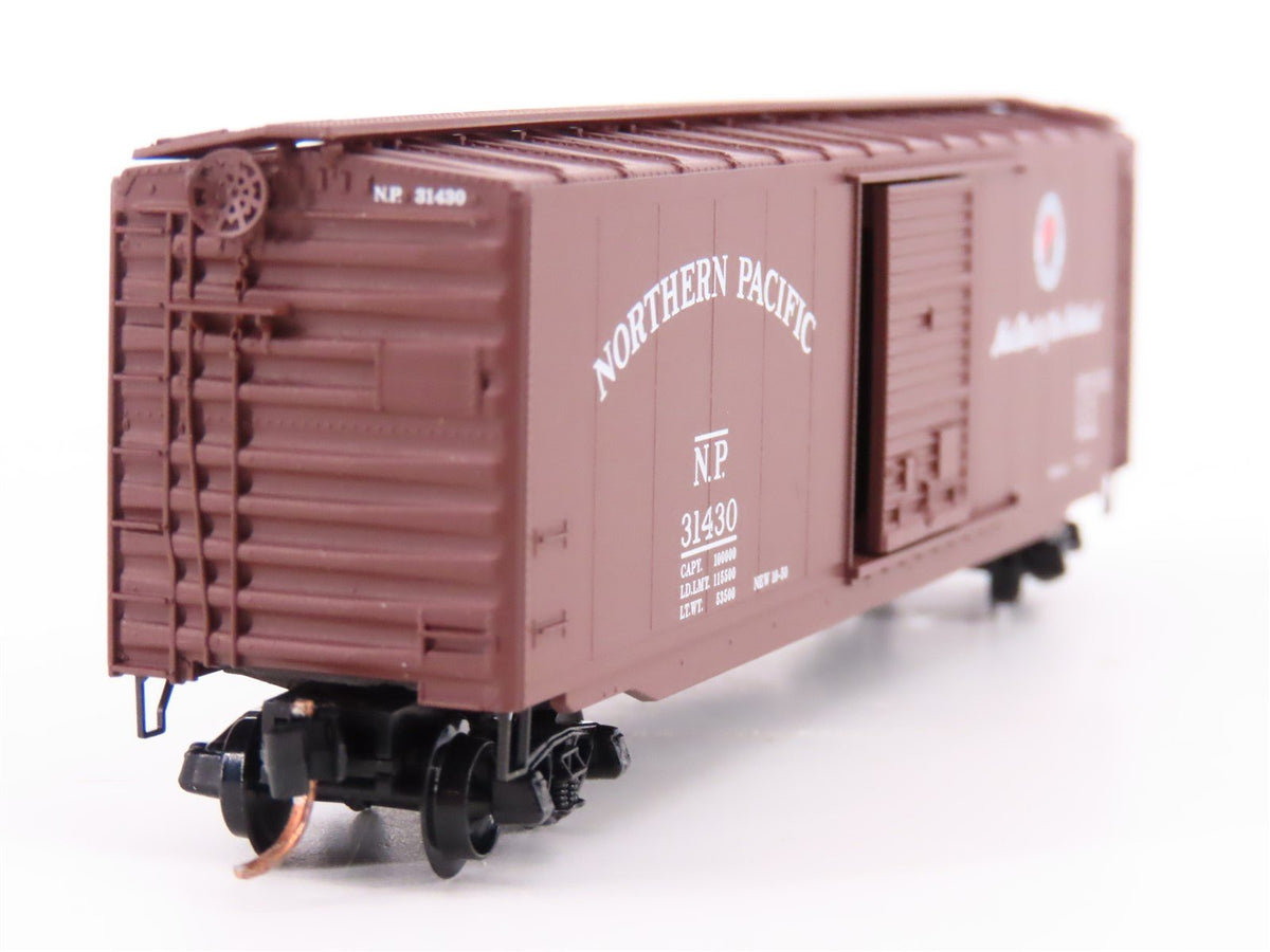 N Scale Micro-Trains MTL 31060 NP Northern Pacific Railroad 50&#39; Box Car #31430