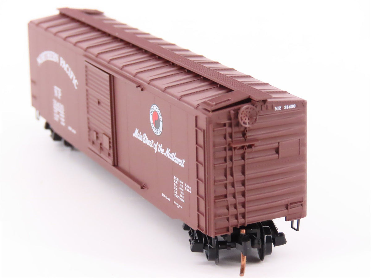 N Scale Micro-Trains MTL 31060 NP Northern Pacific Railroad 50&#39; Box Car #31430