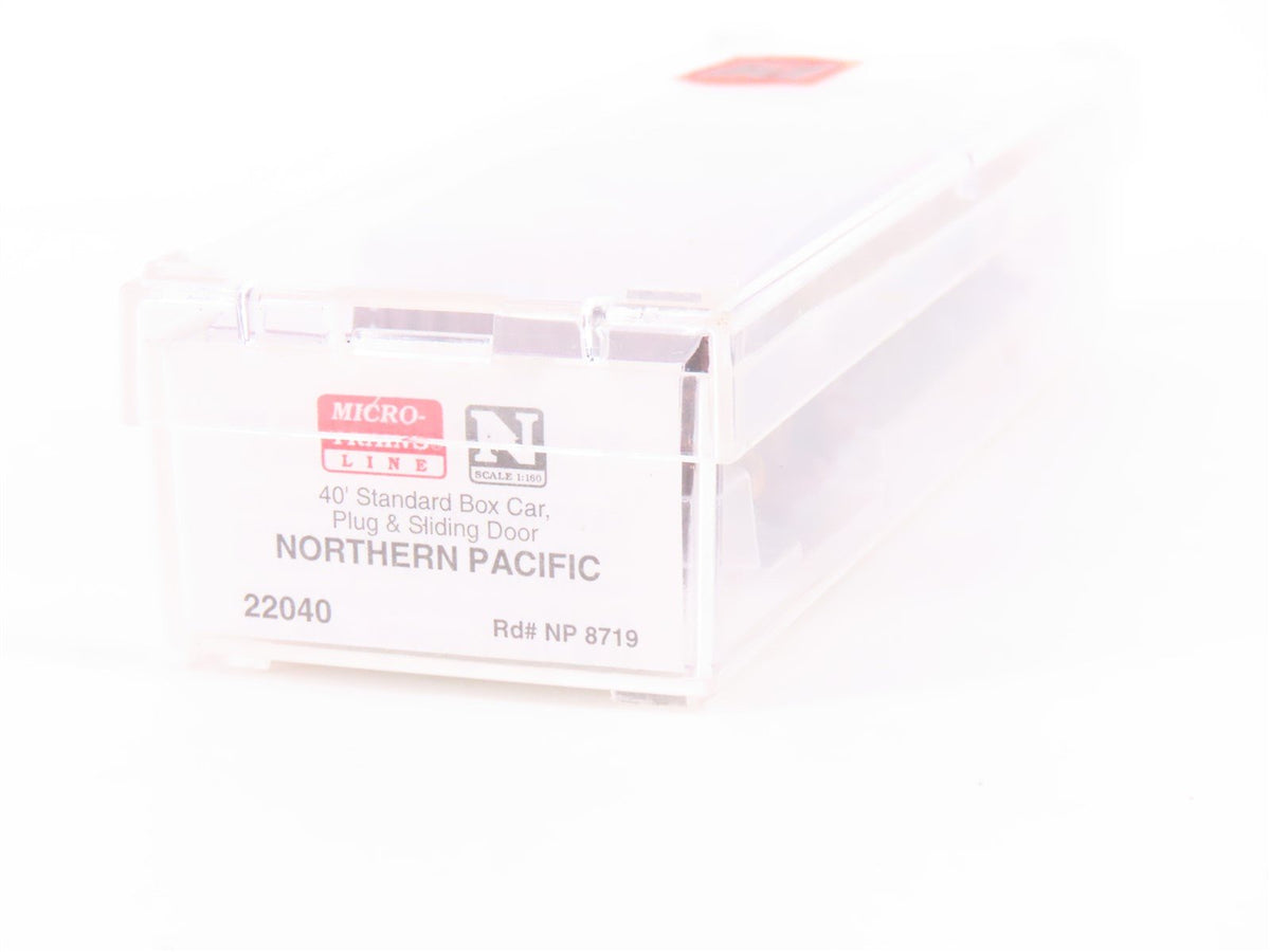 N Scale Micro-Trains MTL 22040 NP Northern Pacific Railroad 40&#39; Box Car #8719