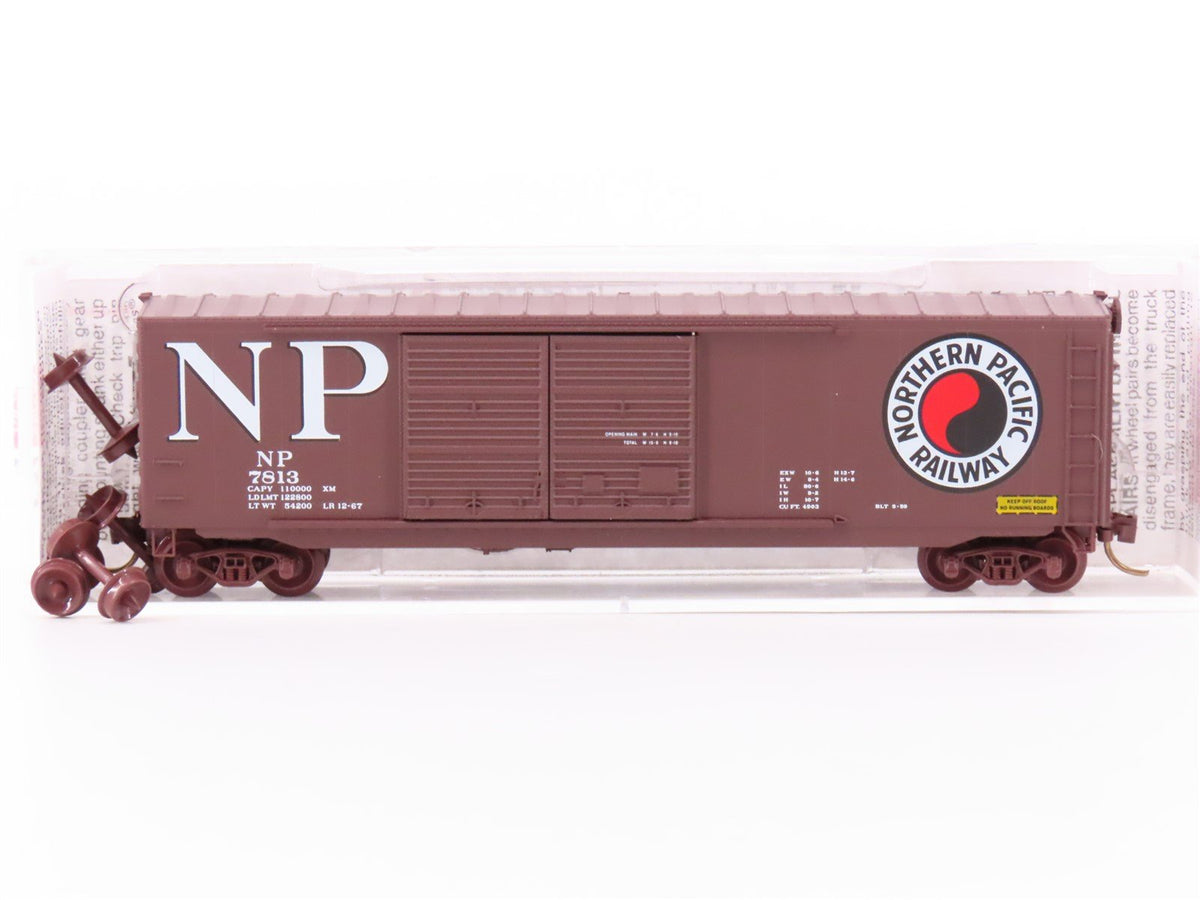 N Scale Micro-Trains MTL 37050 NP Northern Pacific Railroad 50&#39; Box Car #7813