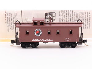 N Scale Micro-Trains MTL 51050 NP Northern Pacific Railroad 34' Caboose #1638