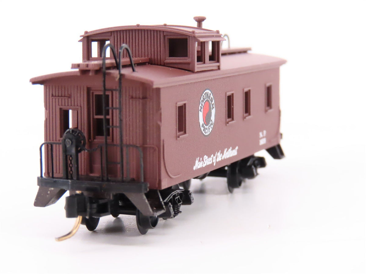 N Scale Micro-Trains MTL 51050 NP Northern Pacific Railroad 34&#39; Caboose #1638