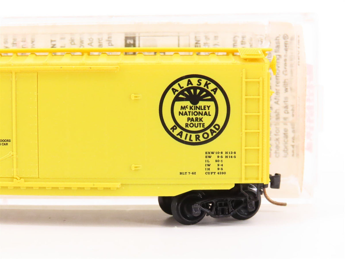 N Scale Micro-Trains MTL 32100 ARR Alaska Railroad 50&#39; Box Car #11722