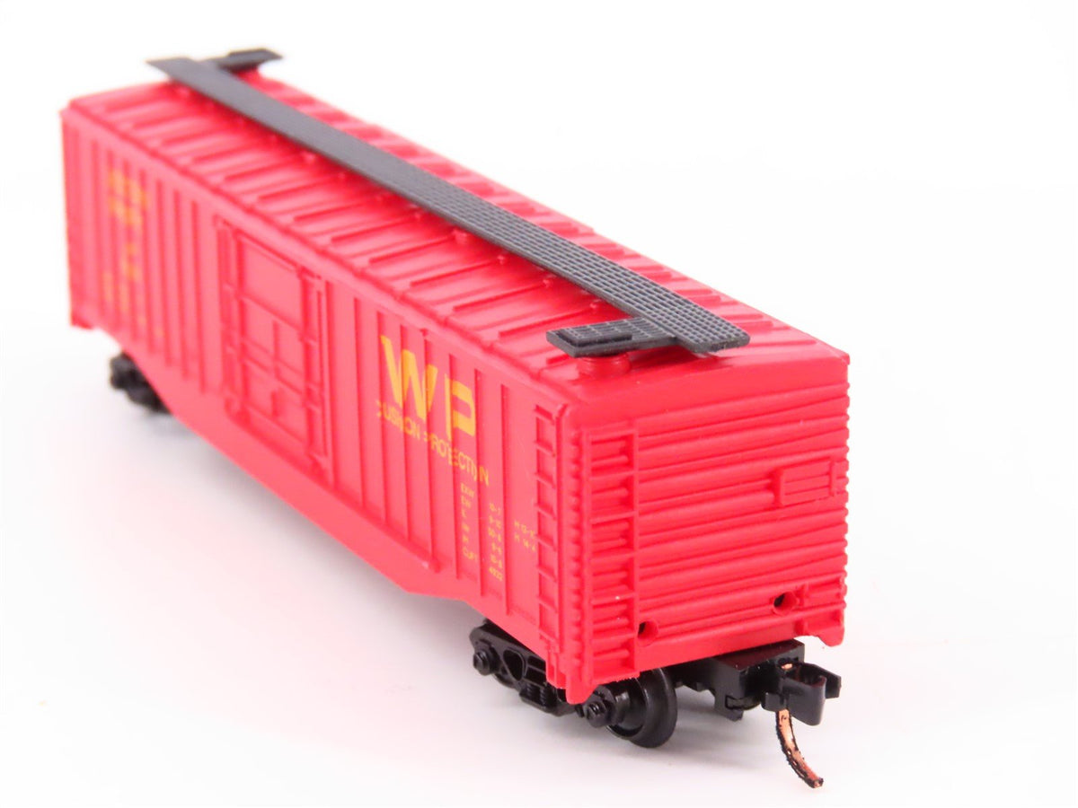 N Scale Model Power 3090 WP Western Pacific Railroad 50&#39; Box Car #61051