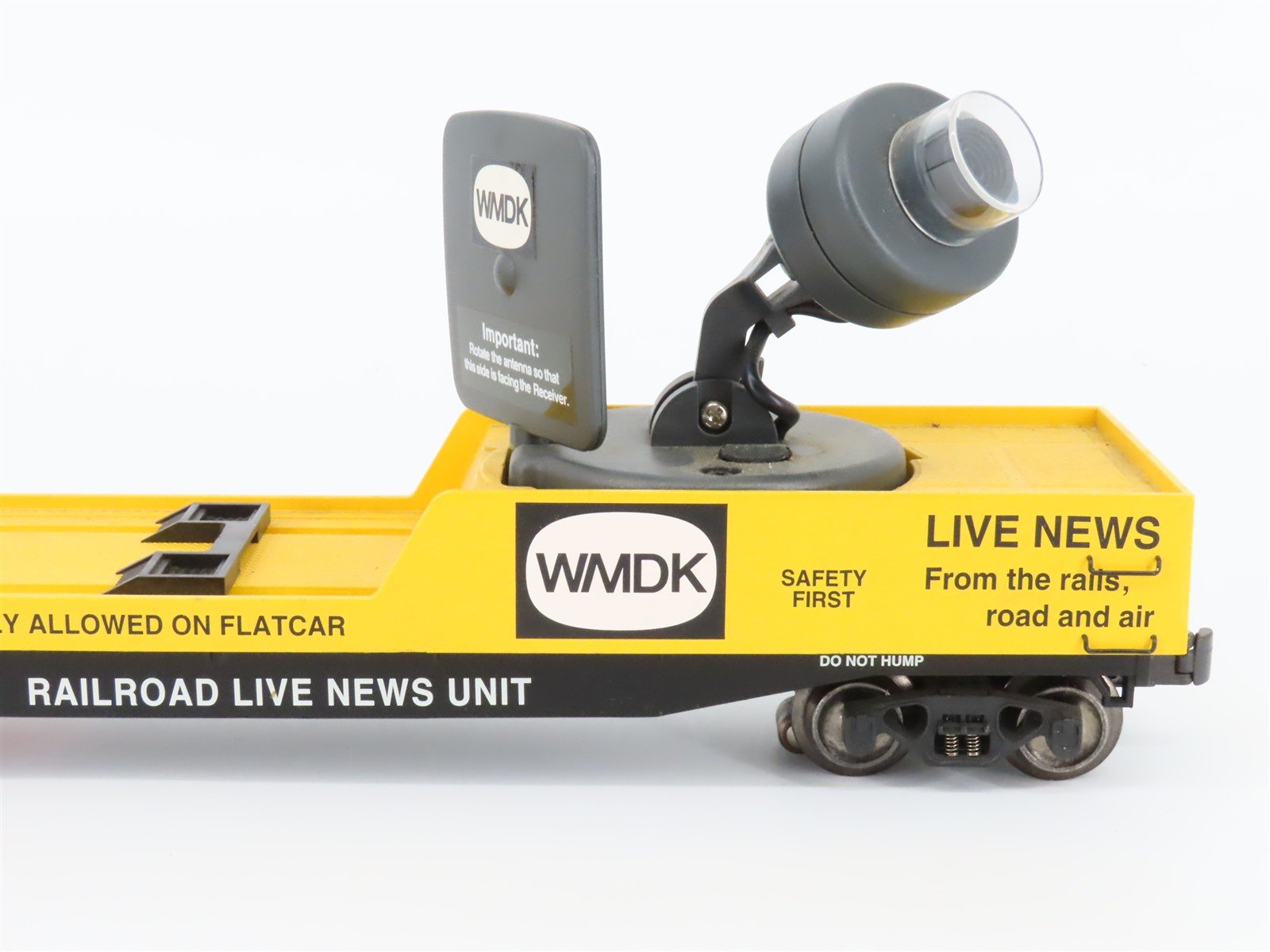 O Gauge 3-Rail K-Line K705-7401 WMDK TV Camera Flatcar #2261