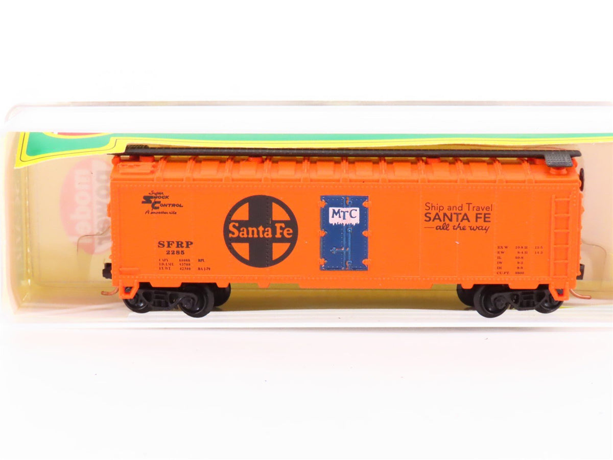 N Scale Model Power 3383 SFRP Santa Fe Railroad 40&#39; Reefer #2285