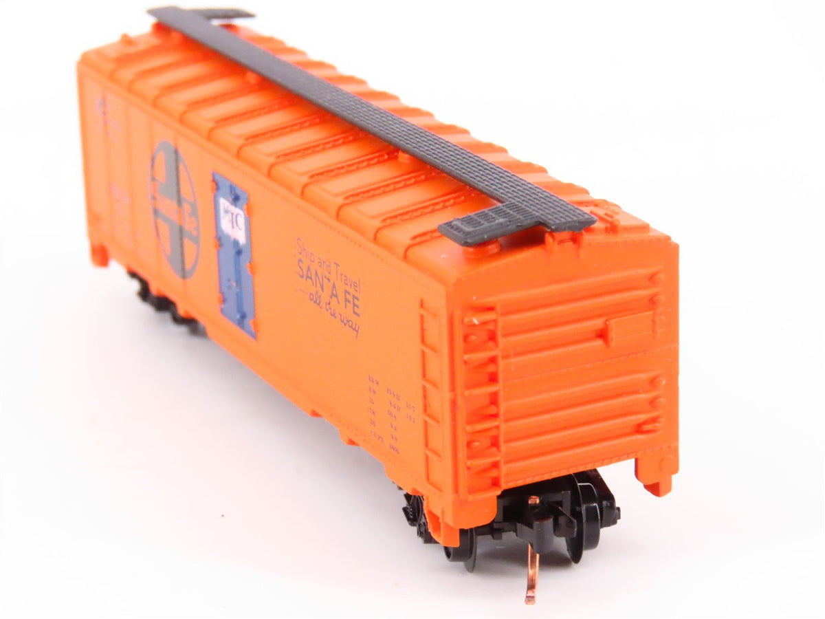 N Scale Model Power 3383 SFRP Santa Fe Railroad 40&#39; Reefer #2285