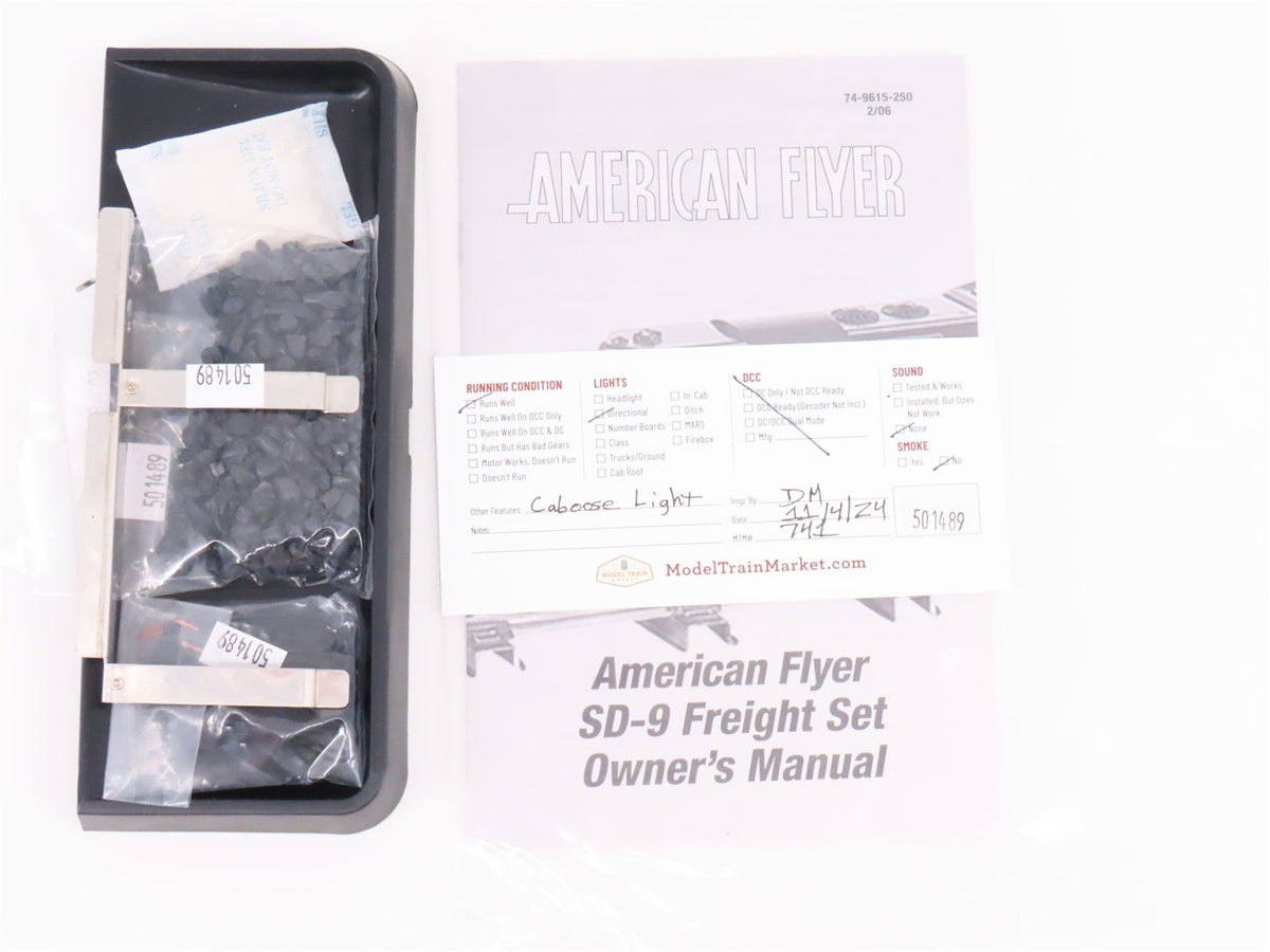 S Scale American Flyer 6-49615 B&amp;O Chessie System SD9 Diesel Freight Train Set