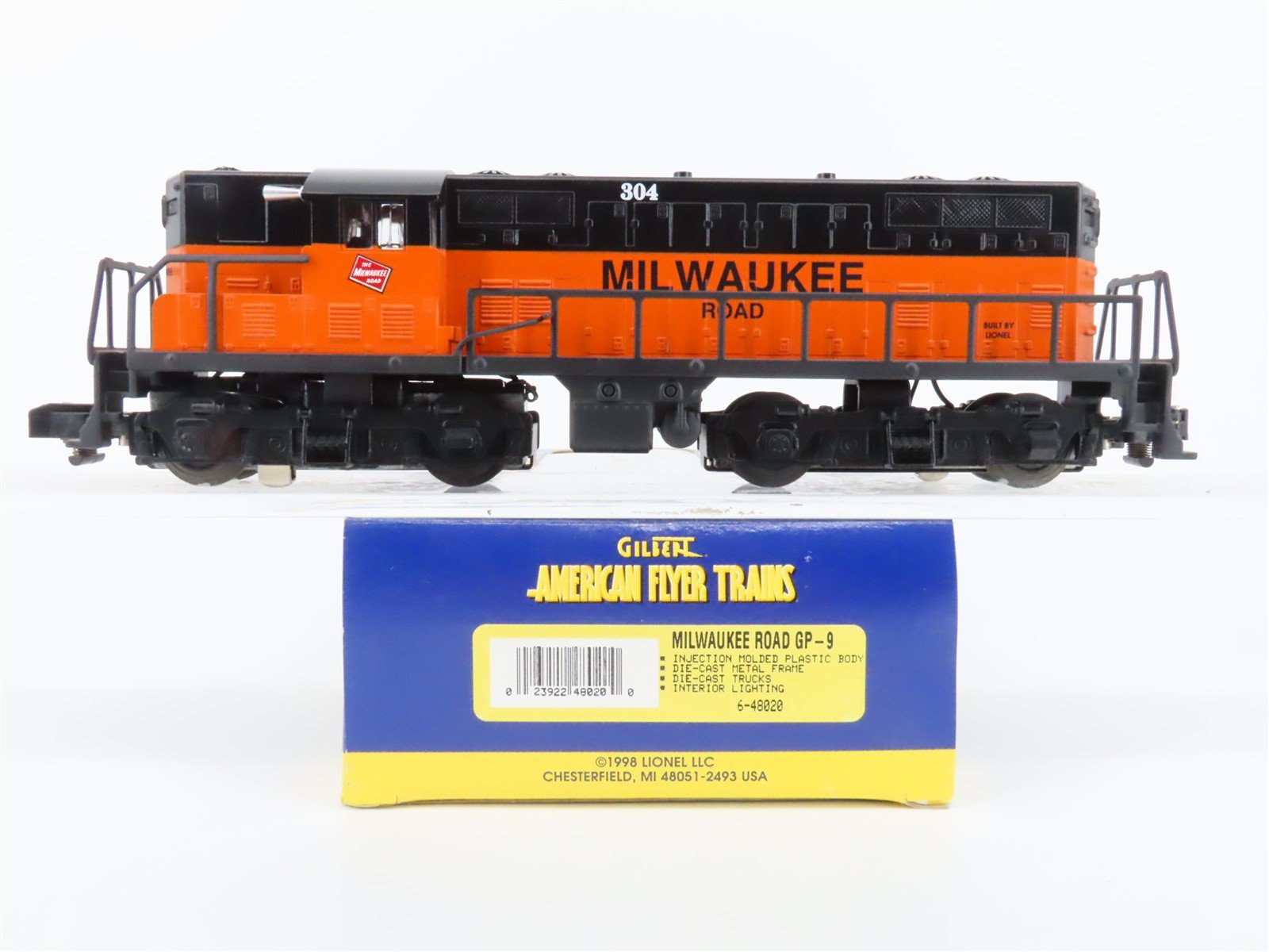 S Scale American Flyer Gilbert 6-48020 MILW Railway GP9 Diesel Locomotive #304