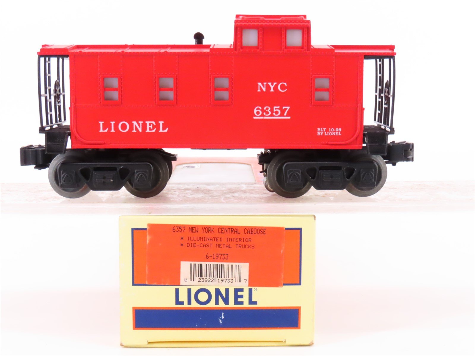 O Gauge 3-Rail Lionel 6-19733 NYC New York Central System Caboose #6357 Lighted