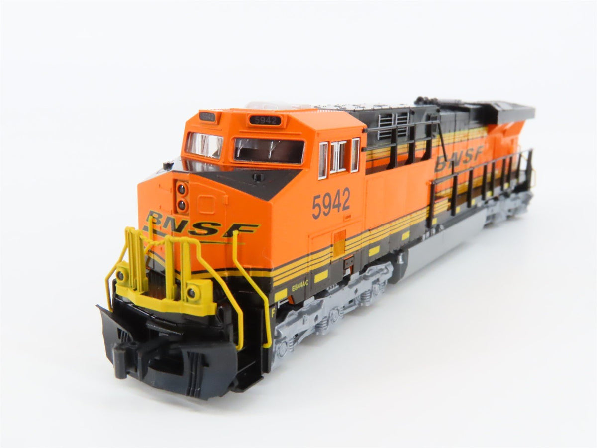 N Scale KATO 176-8906 BNSF &quot;Swoosh&quot; GE ES44AC &quot;GEVO&quot; Diesel #5942 - DCC Ready