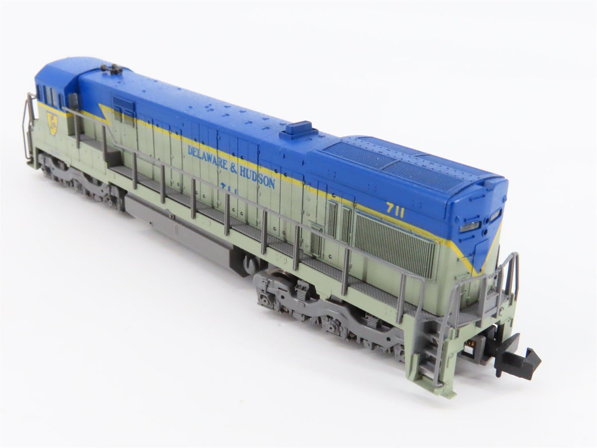 N Scale KATO 176-175 D&amp;H Delaware &amp; Hudson GE U30C Diesel Locomotive #711