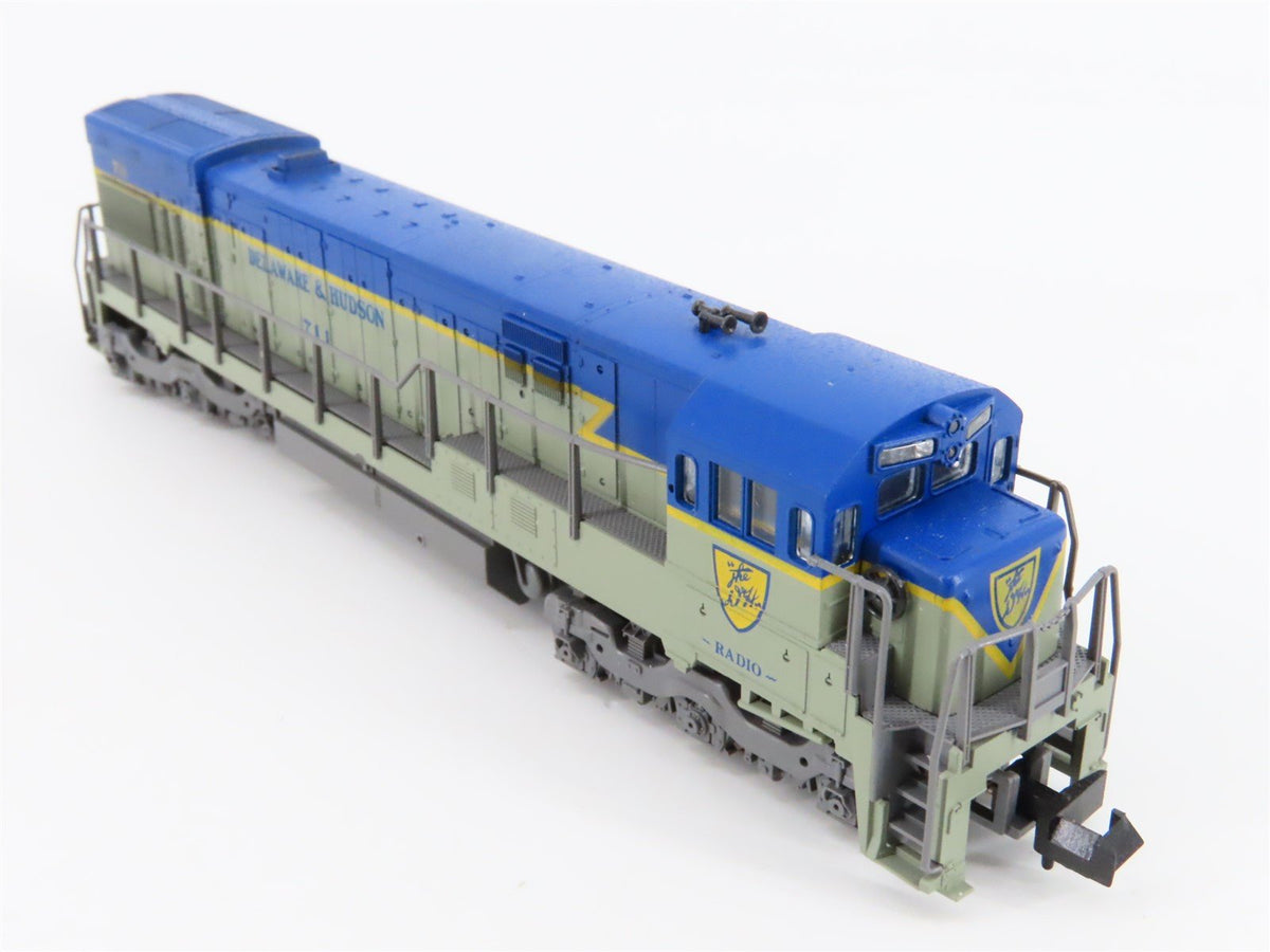 N Scale KATO 176-175 D&amp;H Delaware &amp; Hudson GE U30C Diesel Locomotive #711