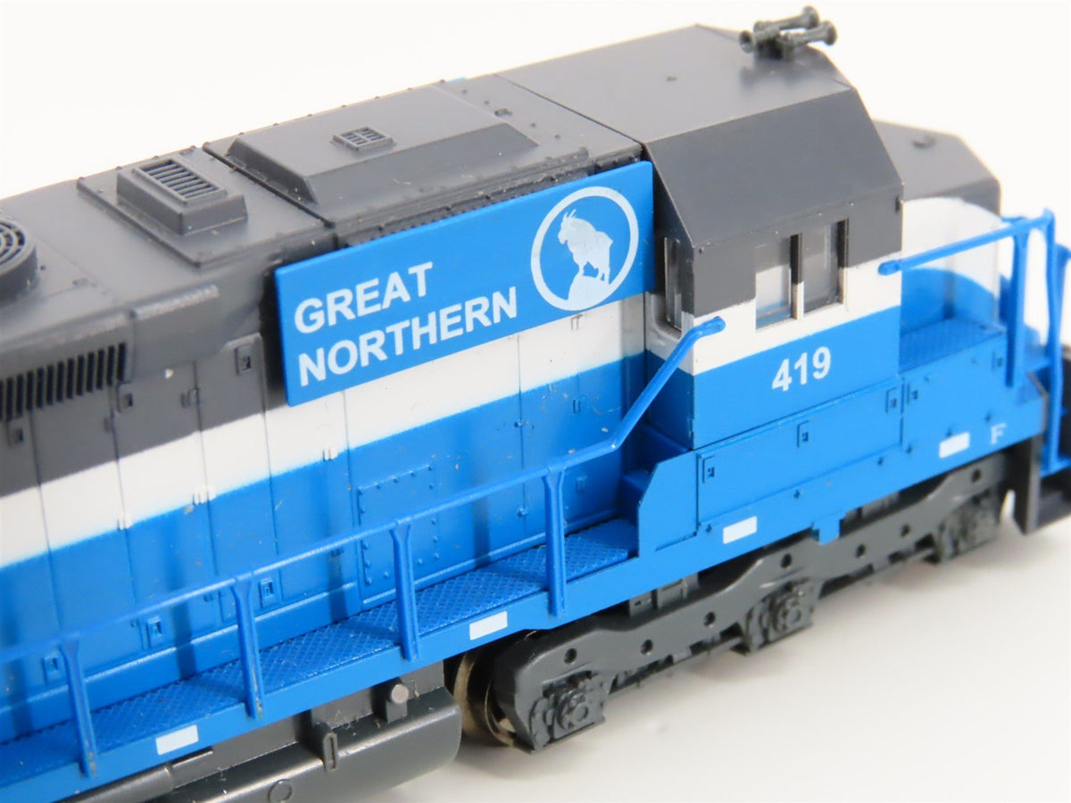 N Scale KATO GN Great Northern &quot;Big Sky Blue&quot; EMD SD45 Diesel #419