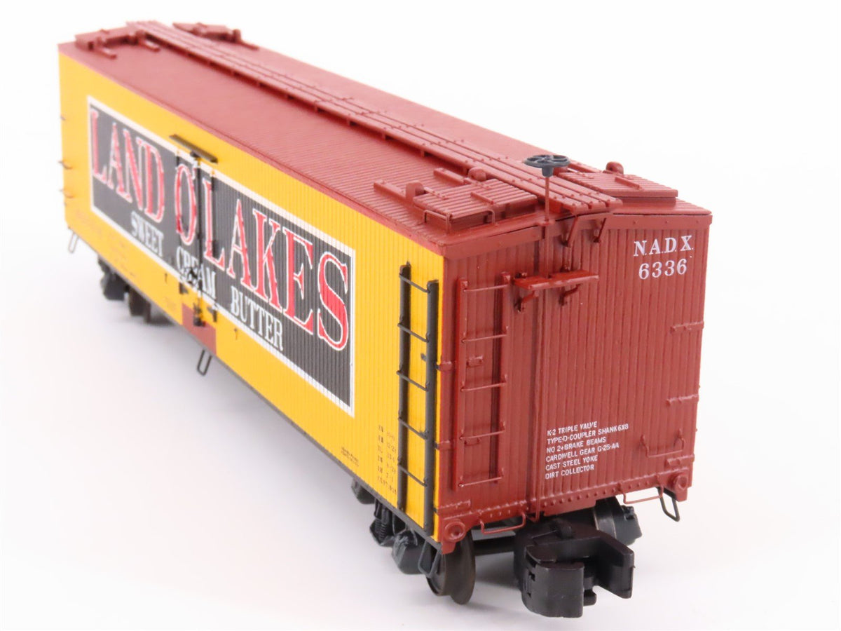 S Scale S-Helper Service Showcase Line 00584 NADX Land O&#39; Lakes Reefer #6336