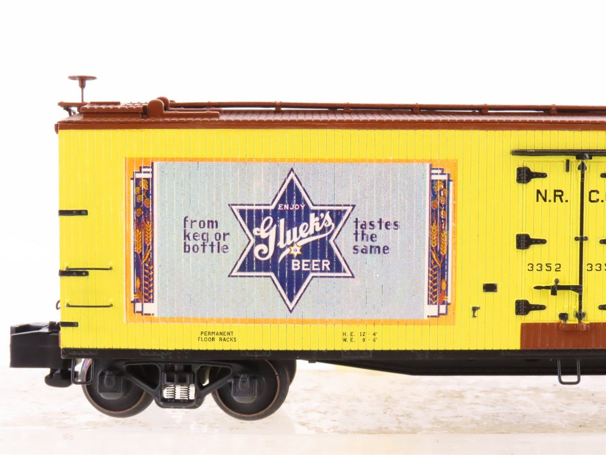 S Scale S-Helper Service Showcase Line 02060 NRCC Gluek&#39;s Beer Reefer #3352