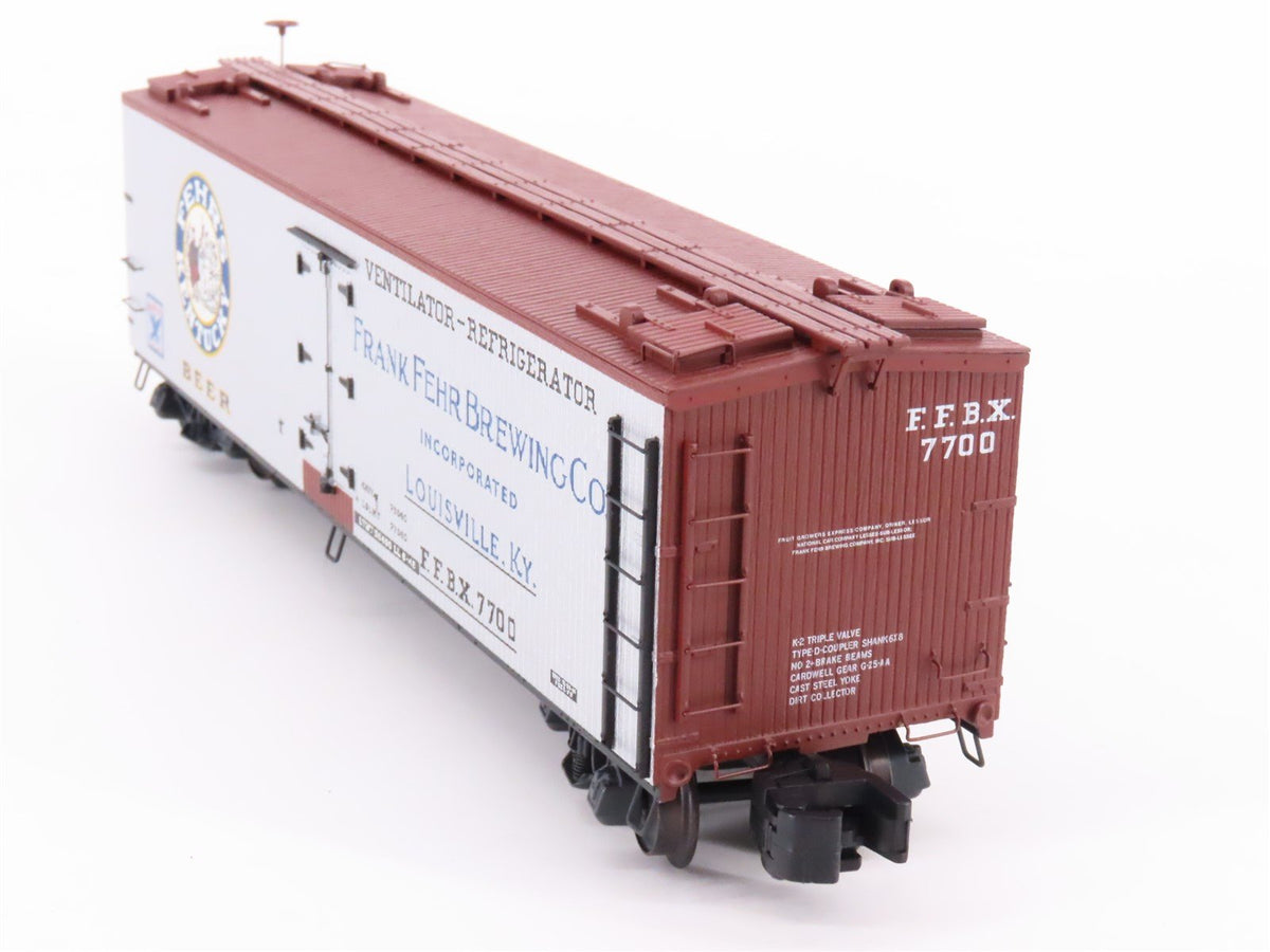 S Scale S-Helper Service Showcase Line 01899 FFBX Fehr Brewing Reefer #7700