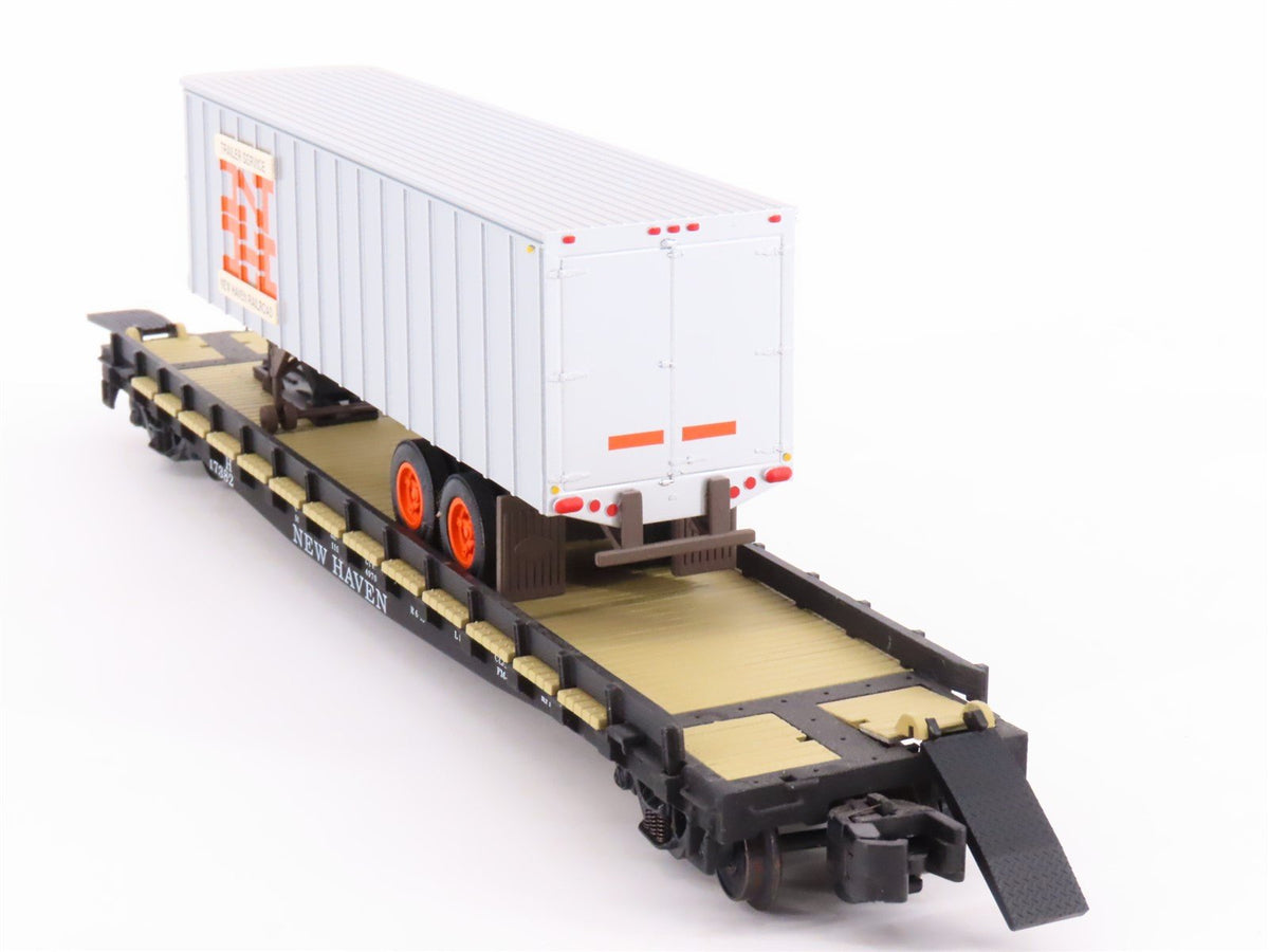 S Scale S-Helper Service Showcase Line 00190 NH Flat Car #17382 w/ Trailer