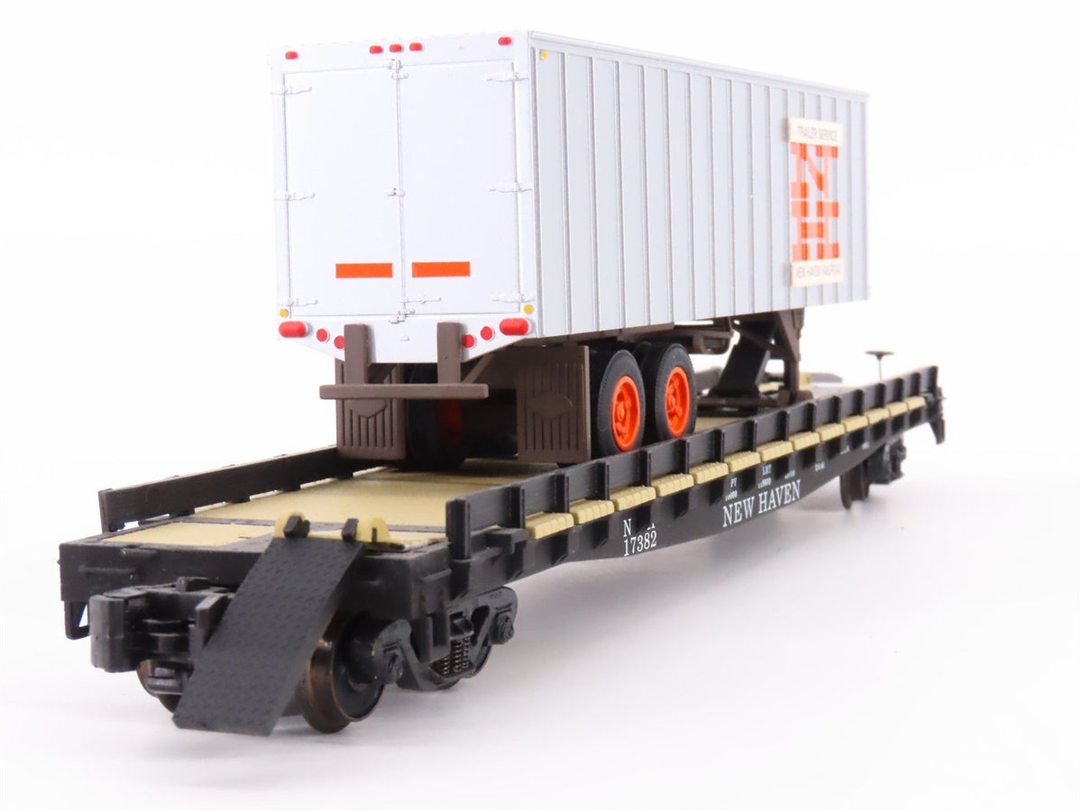 S Scale S-Helper Service Showcase Line 00190 NH Flat Car #17382 w/ Trailer