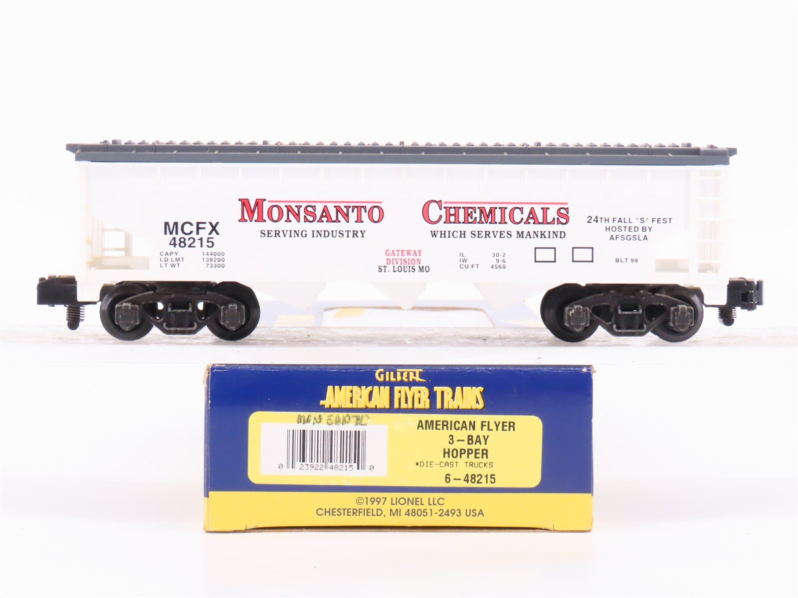 S Scale American Flyer 6-48215 MCFX Monsanto Chemicals 3-Bay Hopper #48215