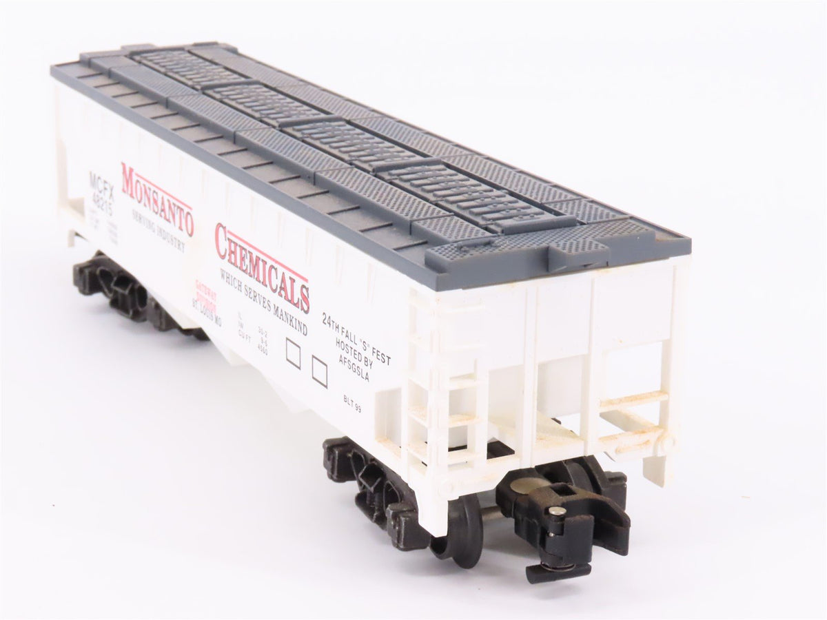 S Scale American Flyer 6-48215 MCFX Monsanto Chemicals 3-Bay Hopper #48215